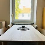 Spacious & Calm In Apartman