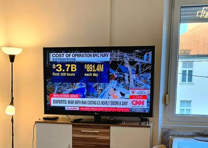 דירה Spacious & Calm In *